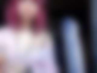 Live cam show with BarbieBlanda - Teen (18+) on CamClone