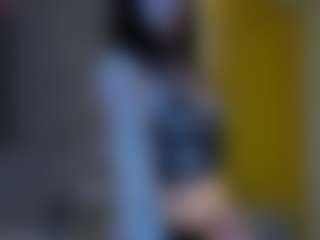 Live cam show with BlueAura69 - Skinny on CamClone