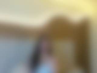 Live cam show with BlueAura69 - Petite on AdultVida.com