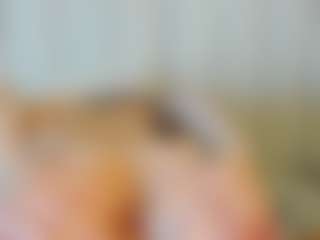 Live cam show with BlueAura69 - Tittyfuck on Livezox