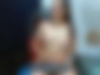 Live cam show with Dania-wish - Skinny on TeamSkeetLive
