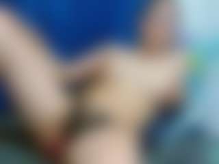 Live cam show with Dania-wish - Brown Hair Toys on boobsie.com