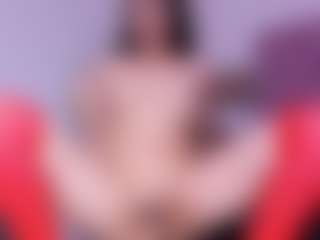 Dania-wish MILF webcam performer live streaming
