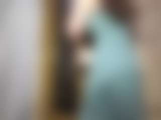 Live cam show with Silvia - Foot Fetish on camwithhim.com
