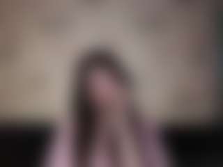 Live cam show with Silvia - Facial on CamSodaAdn
