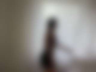 Bella's Live Sex Cam Show