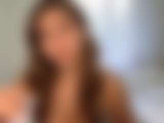 Bella's Live Sex Cam Show