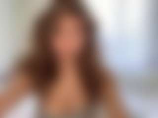 Bella's Live Sex Cam Show