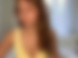 Bella's Live Sex Cam Show
