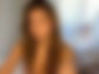 Live cam show with Bella - Green Eyes on crypto-cams