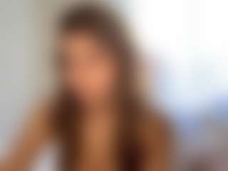 Bella's Live Sex Cam Show