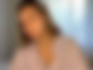 Bella's Live Sex Cam Show