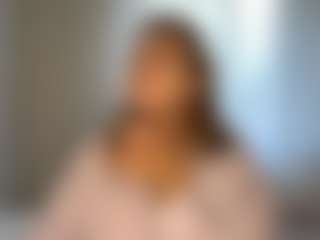 Bella's Live Sex Cam Show