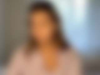 Bella's Live Sex Cam Show