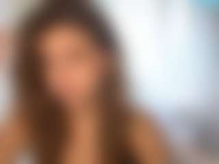 Bella's Live Sex Cam Show