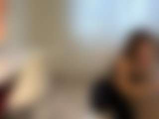 Bella's Live Sex Cam Show