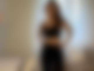 Bella's Live Sex Cam Show