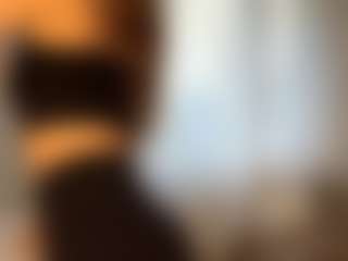 Bella's Live Sex Cam Show