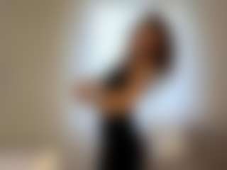 Bella's Live Sex Cam Show