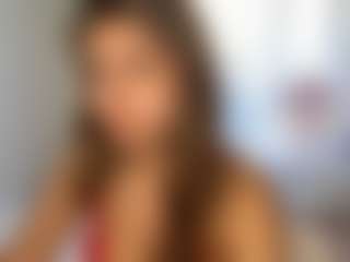 Bella's Live Sex Cam Show