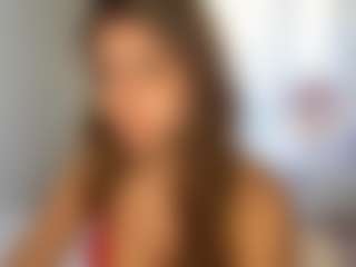 Bella's Live Sex Cam Show