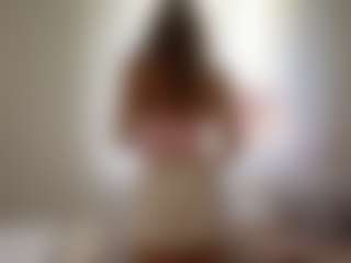 Bella's Live Sex Cam Show