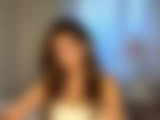 Bella's Live Sex Cam Show