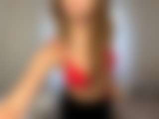 Live cam show with Bella - Skinny on Camsoda
