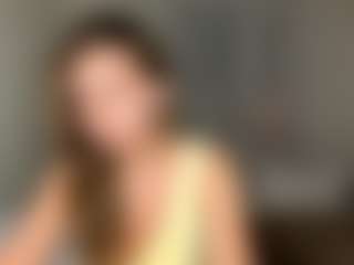 Bella's Live Sex Cam Show