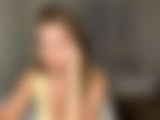 Bella's Live Sex Cam Show