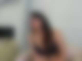 Jackeline-23 MILF webcam performer live streaming