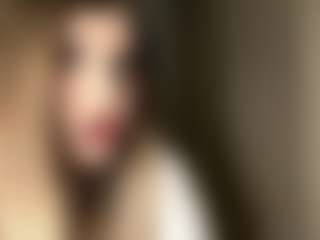 Live cam show with JacqueChica - Tiny Tits on livesuperchat.net