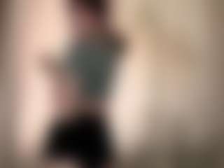 Live cam show with JacqueChica - Strip Brown Hair on Dolls Live