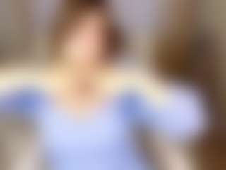 Live cam show with KittyLiikk - Bedroom on livesuperchat.net
