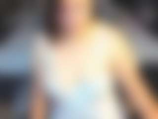Live cam show with KittyLiikk - Submissive on Chatstar