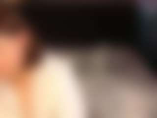 Live cam show with KittyLiikk - Moaning on Camsoda
