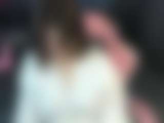 Live cam show with KittyLiikk - Facial on sexylive.show