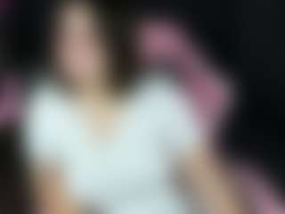 Live cam show with KittyLiikk - Bedroom Teen (18+) on SmokeAndPoke