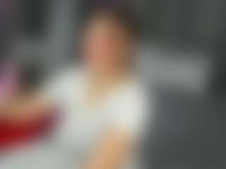 Live cam show with KittyLiikk - Oil on xxxlivecams.org