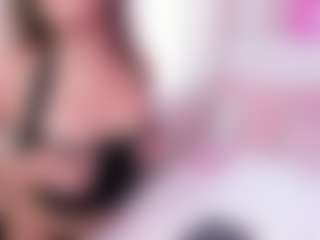 Live cam show with luciana-19 - Camel Toe on Hubzter Live
