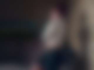 Live cam show with MaPfisterer - Tiny on CamwithHer