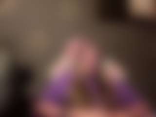 Live cam show with MichellNewcomb - New Teen (18+) on eurowanks.com