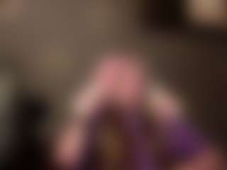 Live cam show with MichellNewcomb - Blonde Hair Teen (18+) on hrnylive.com