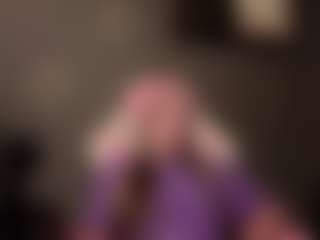 Live cam show with MichellNewcomb - Blonde Hair Teen (18+) on instabang
