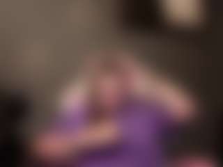 Live cam show with MichellNewcomb - Blonde Hair Teen (18+) on Latina Girls