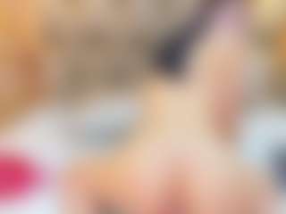 Live cam show with Payton-Oliver - Brown Hair on sexytreat.net