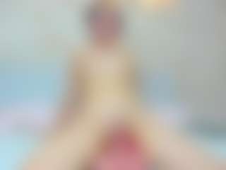 Live cam show with Payton-Oliver - Wet on Camsoda