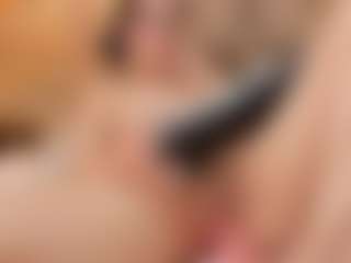 Live cam show with Payton-Oliver - Petite Teen (18+) on fapnchat