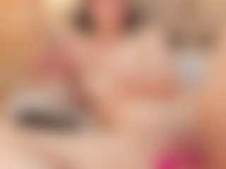 Live cam show with Payton-Oliver - Bedroom Brown Hair on Mixed Magazine Live