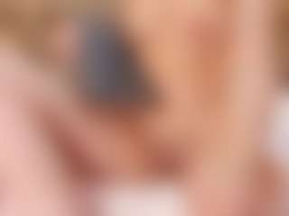Live cam show with Payton-Oliver - Flashing on CamwithHer